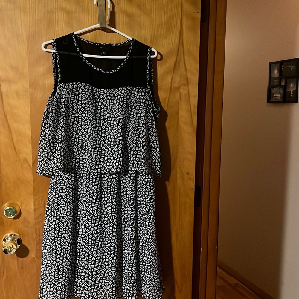 AB studio, extra large dress like new worn once - cute!!!